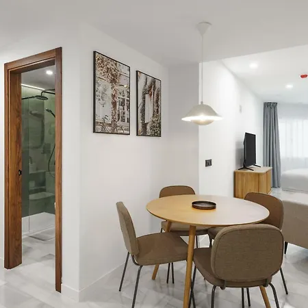 Limehome Jerez De La Frontera Marques De Casa-Domecq Room photo